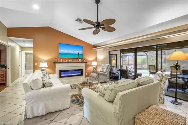 Naples, FL 34112,3097 Round Table CT