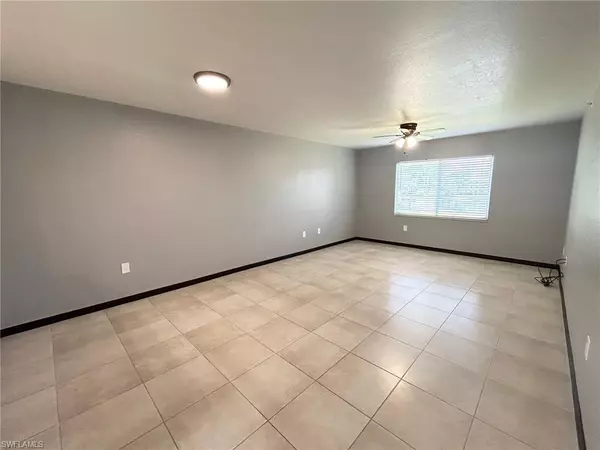 Naples, FL 34119,8284 Key Royal CIR #1323