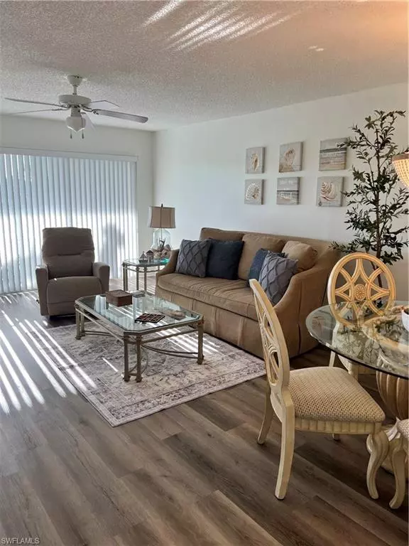 Naples, FL 34112,111 Palm DR #4
