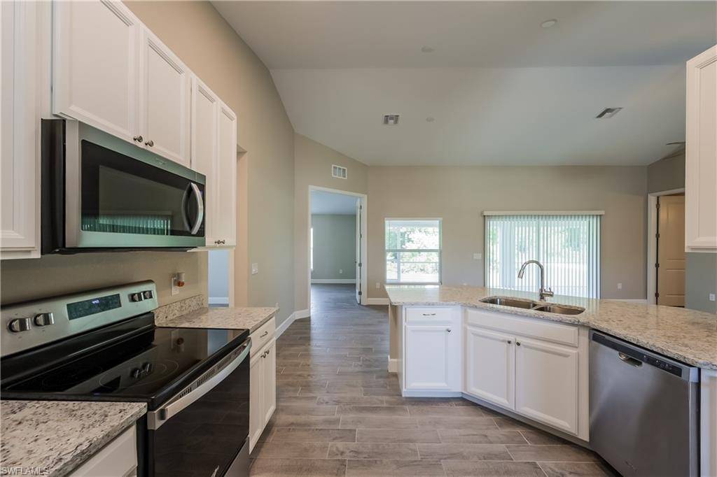 Lehigh Acres, FL 33971,2519 24th ST W