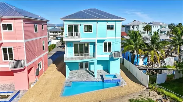 134 Fairweather LN, Fort Myers Beach, FL 33931