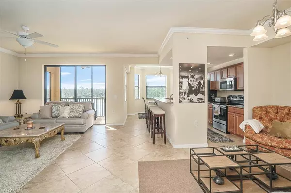 9731 Acqua CT #533, Naples, FL 34113