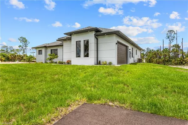 Naples, FL 34117,3439 14th AVE SE
