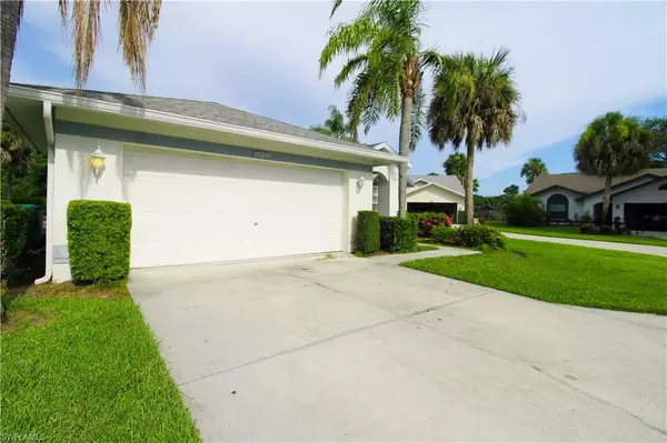 Naples, FL 34109,10201 Regent CIR
