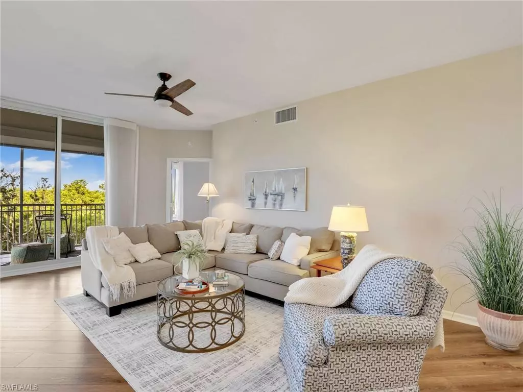 Naples, FL 34110,1001 Arbor Lake DR #102