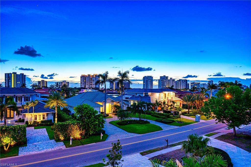 Naples, FL 34103,3800 Crayton RD