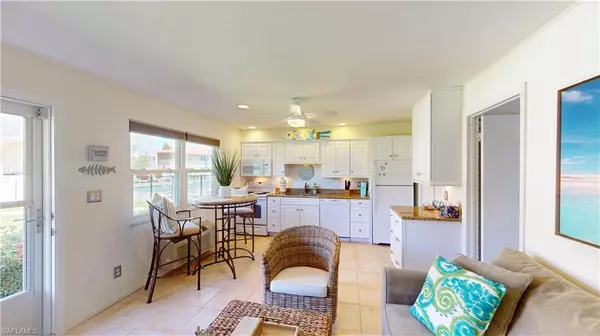 Marco Island, FL 34145,850 Palm ST #F2