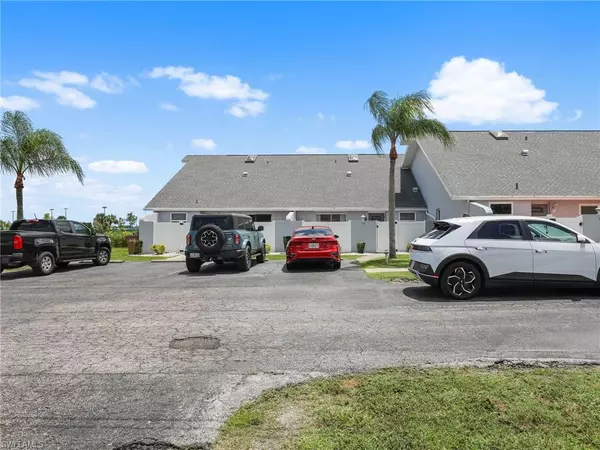 Cape Coral, FL 33991,621 SW 3rd CT #102