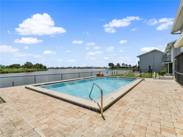 Cape Coral, FL 33991,621 SW 3rd CT #102