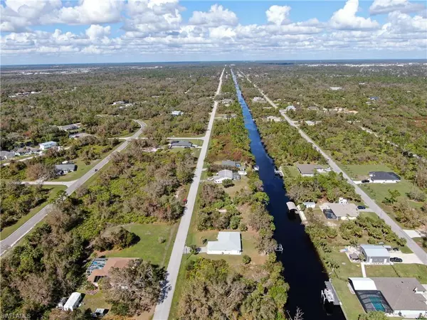 Port Charlotte, FL 33948,3433 Liberty ST