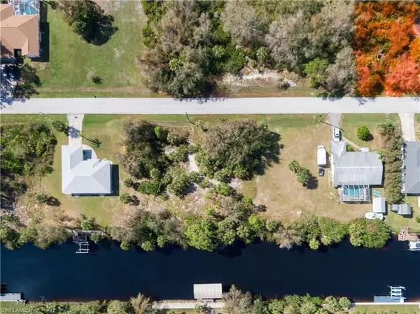 Port Charlotte, FL 33948,3433 Liberty ST