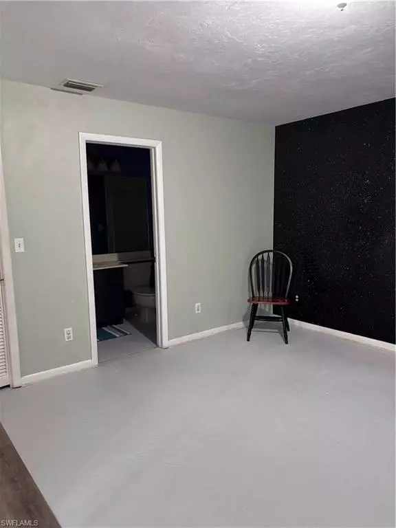 Naples, FL 34112,191 Round Key CIR #D2