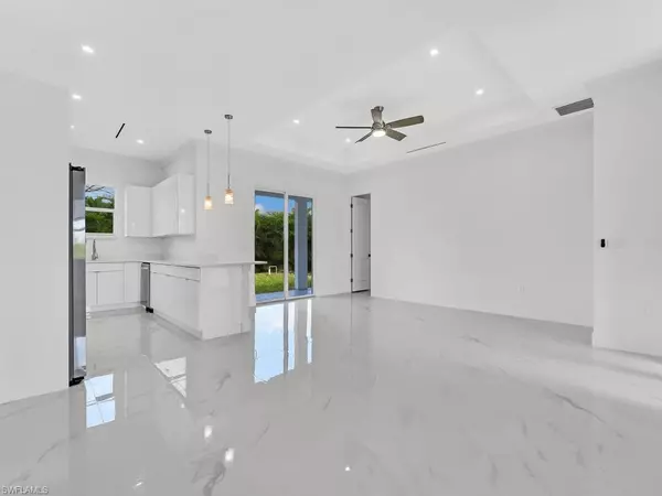 6050 Stratton RD, Fort Myers, FL 33905