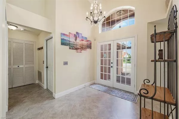 Naples, FL 34112,5886 Westbourgh CT