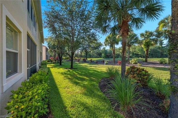Naples, FL 34119,3330 Grand Cypress DR #202