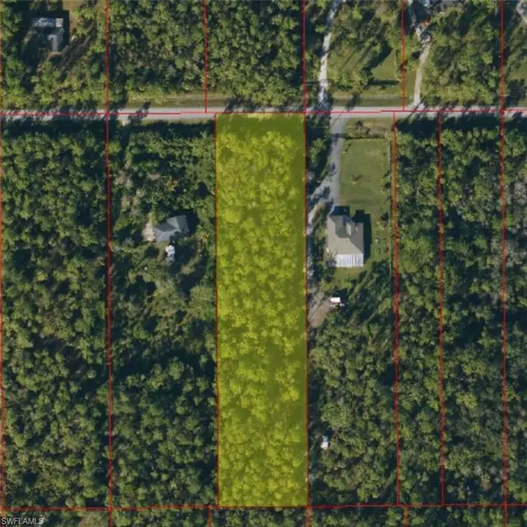 Naples, FL 34117,4170 8th AVE SE
