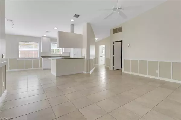 Naples, FL 34114,7933 Umberto CT