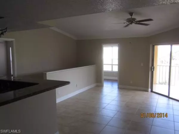 Naples, FL 34104,169 Santa Clara DR #11