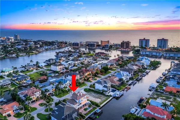 Naples, FL 34108,273 Egret AVE