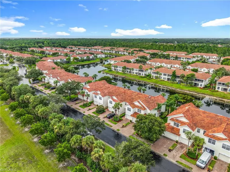 1176 OXFORD LN #26, Naples, FL 34105