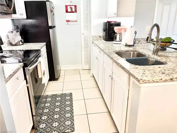 Naples, FL 34104,Address not disclosed