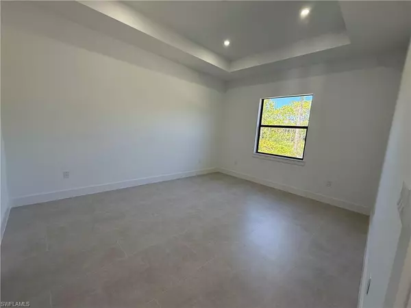 Naples, FL 34120,1369 everglades blvd n