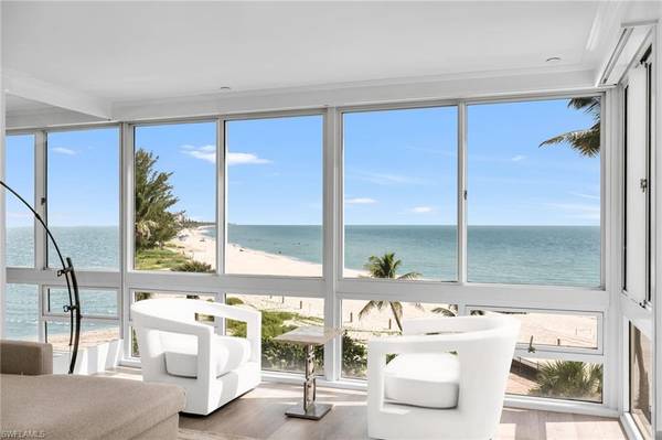 2121 Gulf Shore BLVD N #302, Naples, FL 34102