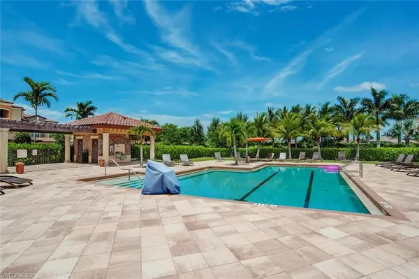 Naples, FL 34113,9715 Acqua CT #111
