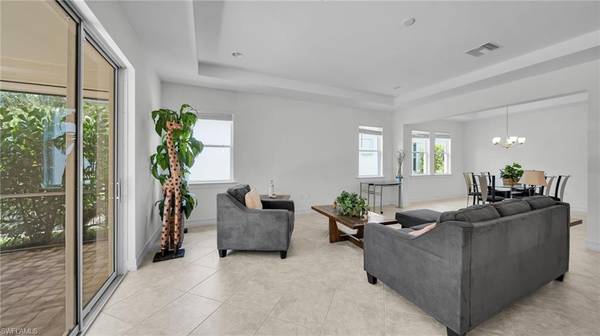 Cape Coral, FL 33909,3123 Amadora CIR