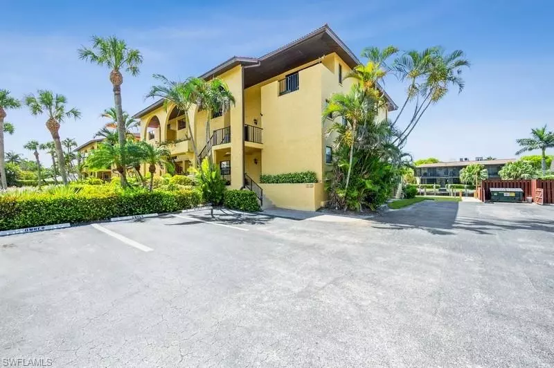 Naples, FL 34102,1400 Blue Point AVE #207