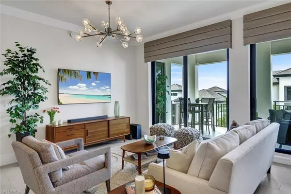Naples, FL 34102,1035 3rd AVE S #514