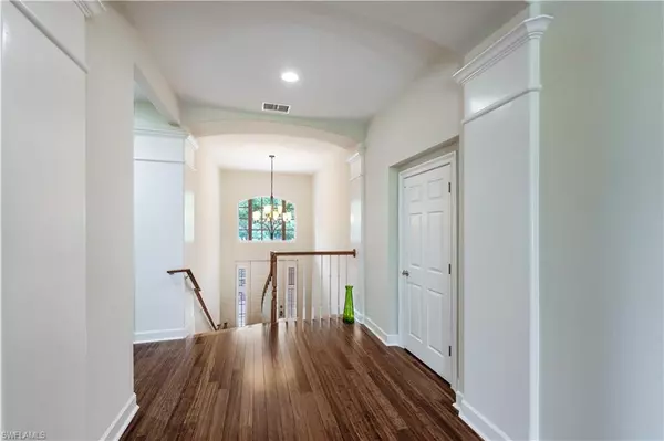Naples, FL 34105,3019 Lancaster DR #2