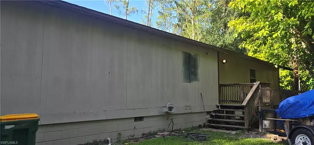 1330 27th ST SW, Naples, FL 34117