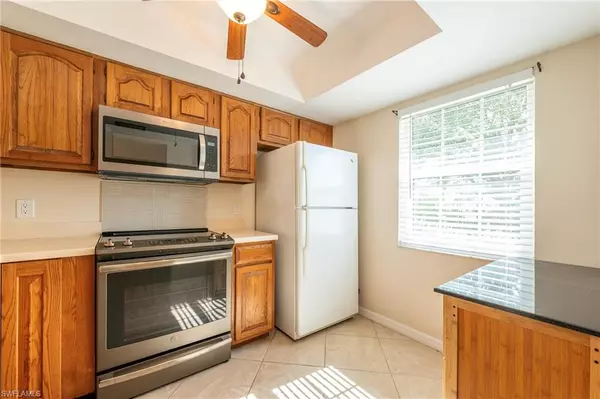 Naples, FL 34112,1006 Pine Isle LN #1006