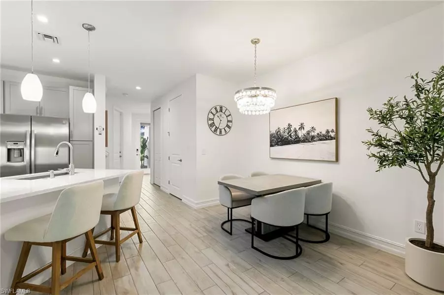 7622 Rockefeller DR, Naples, FL 34119