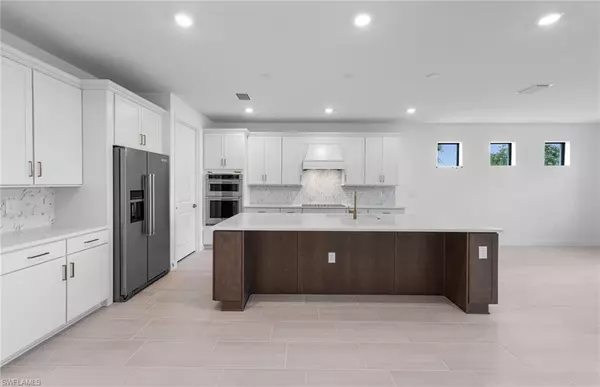 Alva, FL 33920,17012 Bishop BLVD