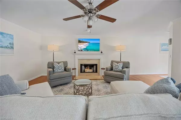 Naples, FL 34103,707 Port Side DR