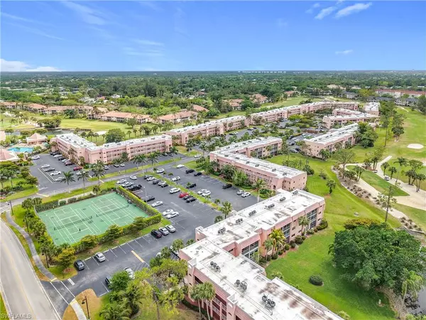 Naples, FL 34105,150 TURTLE LAKE CT #309
