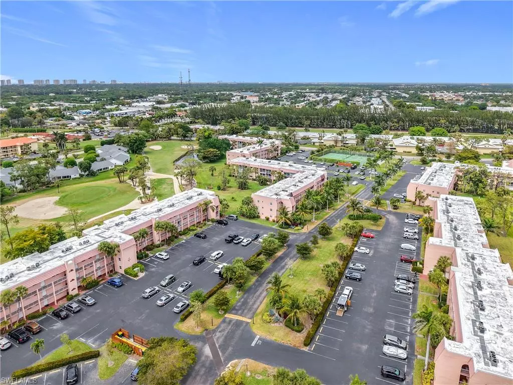 Naples, FL 34105,150 TURTLE LAKE CT #309