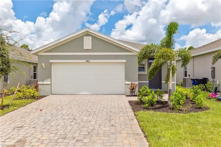 16527 FIRE CORAL LN, North Fort Myers, FL 33903