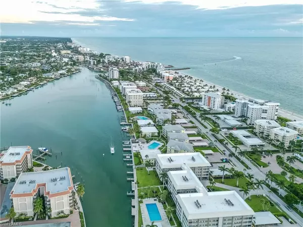 Naples, FL 34103,505 Harbour DR
