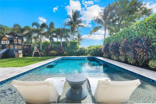 Naples, FL 34119,2704 Crystal WAY