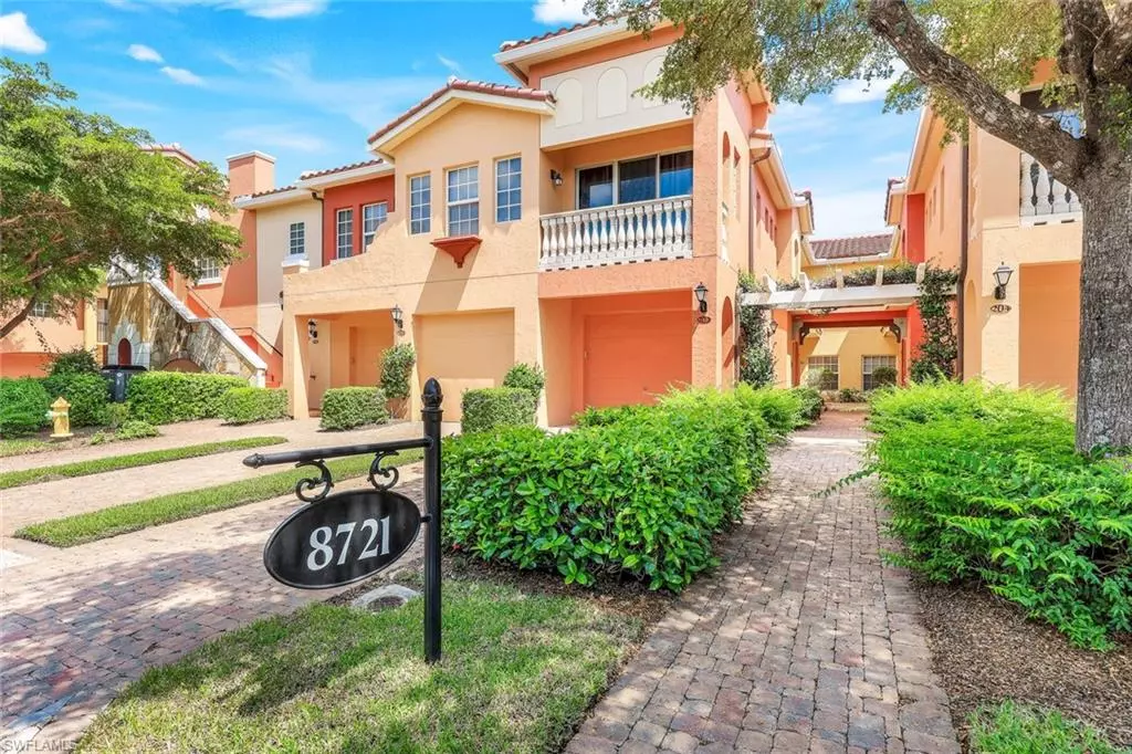 Estero, FL 33928,8721 Piazza Del Lago CIR #203