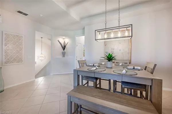 Naples, FL 34112,4610 Winged Foot WAY #203