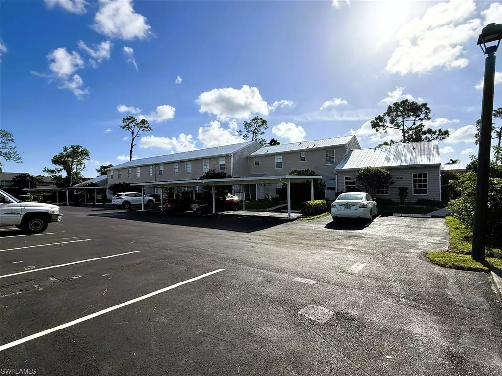 Fort Myers, FL 33908,6129 Lake Front DR