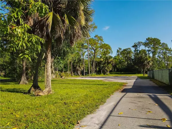 Naples, FL 34120,2475 Randall BLVD