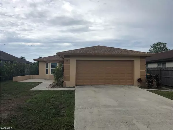 735 106th AVE, Naples, FL 34108