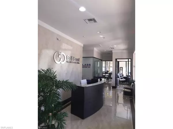5258 Golden Gate PKY #9, Naples, FL 34116