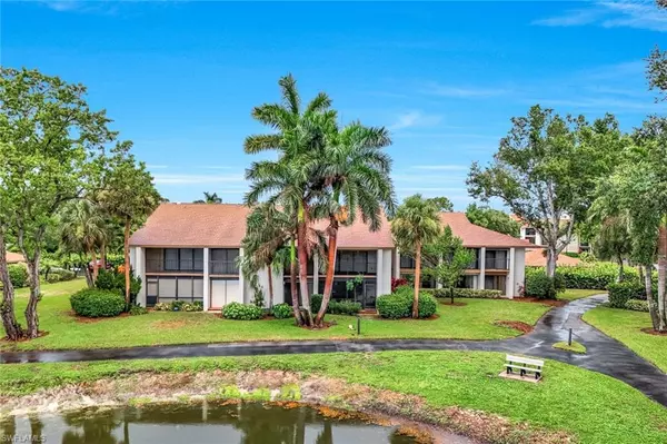 Naples, FL 34110,576 Retreat DR #201