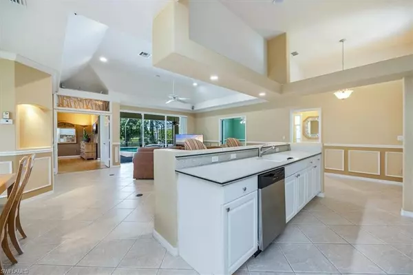 Naples, FL 34119,4382 Pomarine CT
